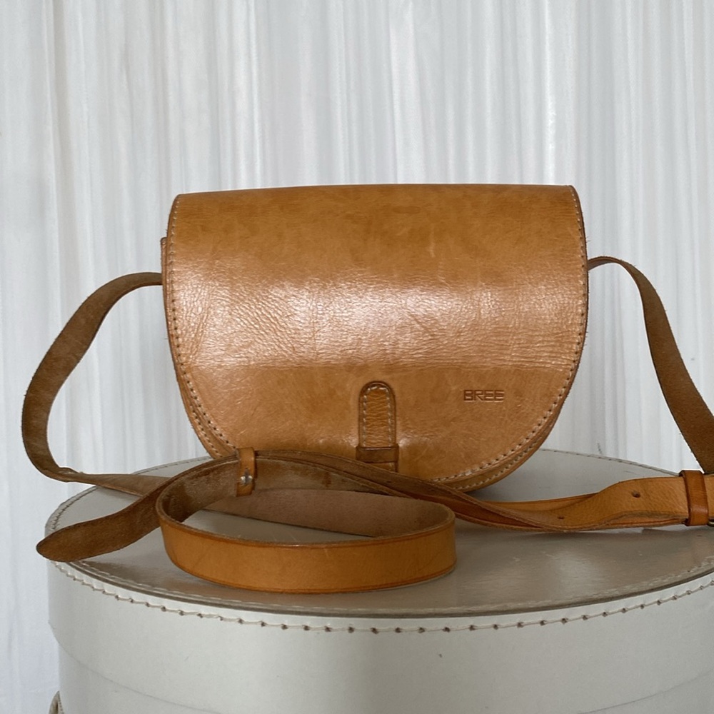 BREE Tan Leather Crossbody Saddle Bag